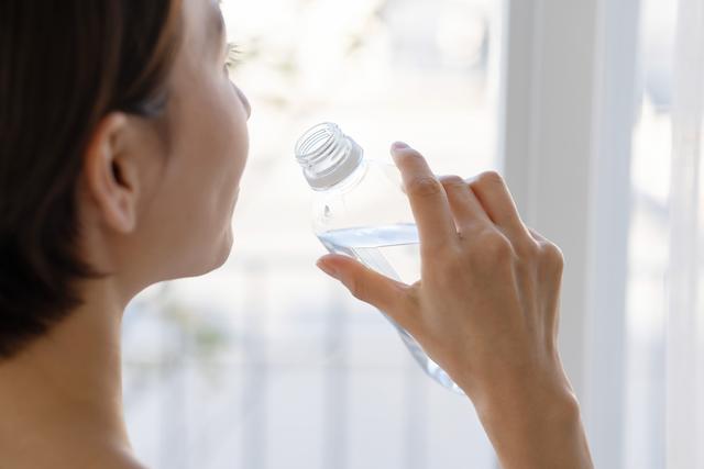 喉が渇く (口渇)